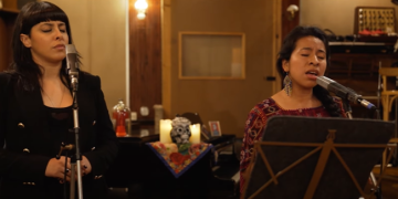 Fille de Feu, nueva joya musical de Sara Curruchich y Carmen María Vega