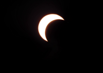 Durante el eclipse es necesario que tomes en cuenta ciertas recomendaciones. Foto: MSPAS.