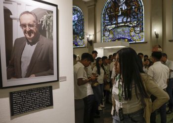 Exposición sobre monseñor Gerardi, en el Palacio Nacional de la Cultura. / Foto: Dickéns Zamora.