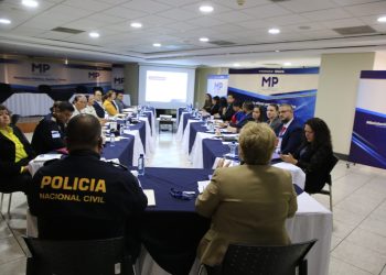 Reunión establece colaboración entre el MP y la PNC en la atención a mujeres víctimas de violencia. / Foto: MP