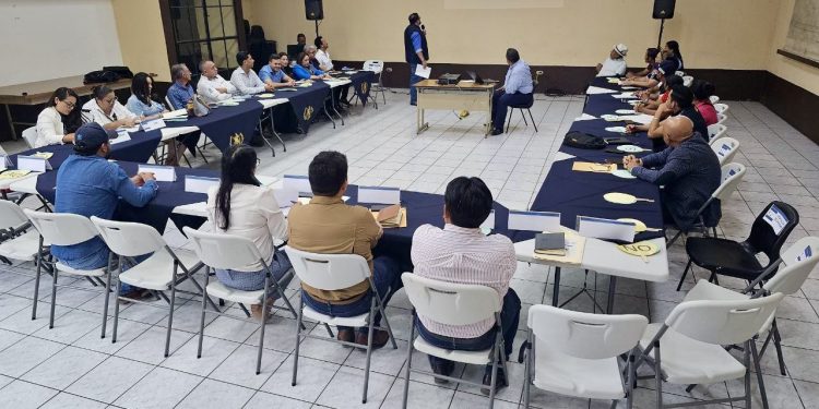 Aprueban proyectos enfocados en salud, educación y saneamiento para comunidades de Jalapa