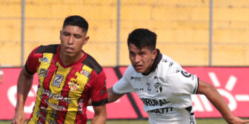 Zacapa logra un agónico empate frente a Comunicaciones
