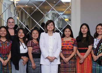 Vicepresidenta participó en la 4a. cohorte de Escuela de Oportunidades. /Foto: Vicepresidencia de Guatemala