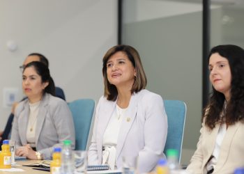 En una reunión la vicepresidenta abordó la importancia de capacitar al personal sobre investigación criminal. /Foto: Vicepresidencia de la República.