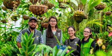 Investigadores del Jardín Botánico de Quito, Ecuador. / Foto: Jardín Botánico de Quito.