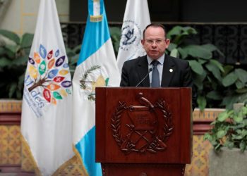 Mides denuncia posible robo de Q1.3 millones destinados a una aldea de Chiquimula