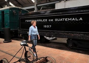 Funcionarios del CIV revisan planes de trabajo y avances en Fegua