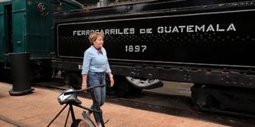 Funcionarios del CIV revisan planes de trabajo y avances en Fegua