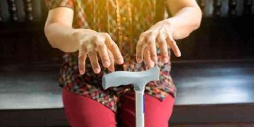 Anticuerpo puede ralentizar síntomas del párkinson en algunos pacientes