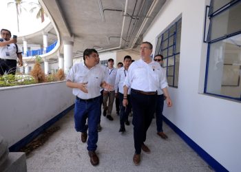 Presidente supervisa Escuela de la Reforma