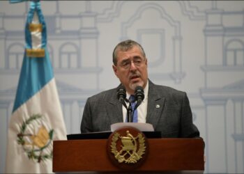 Presidente Bernardo Arévalo en conferencia de prensa