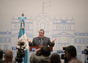 Presidente Bernardo Arévalo en conferencia de prensa