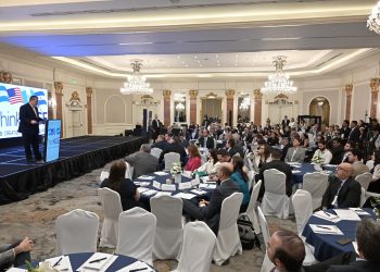 Presidente Arévalo participa en conferencia sobre desarrollo económico y social de la región