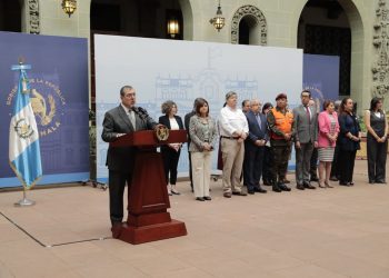 Presidente declara estado de calamidad por incendios forestales en el país. / Foto: Daniel Hernández.