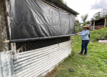 Recomiendan a agricultores y agropecuarios tomar precauciones ante el incendio en el vertedero. / Foto: MAGA.