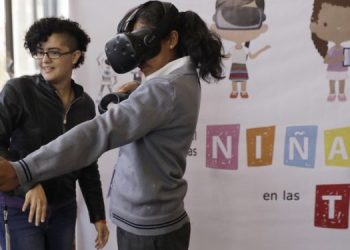 Se busca que más mujeres se incorporen a la tecnología. / Foto: DCA.