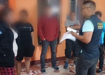 Ministro Jiménez se pronuncia ante la detención de cuatro policías en San Andrés Itzapa