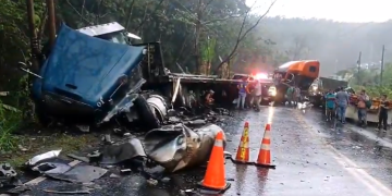 Colisión en CA-2 Occidente. / Foto: Provial.