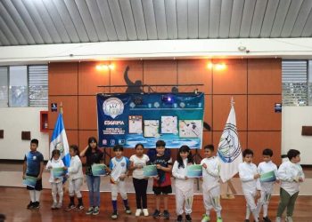 Atletas huehuetecos logran dos primeros lugares en Campeonato Nacional de Esgrima