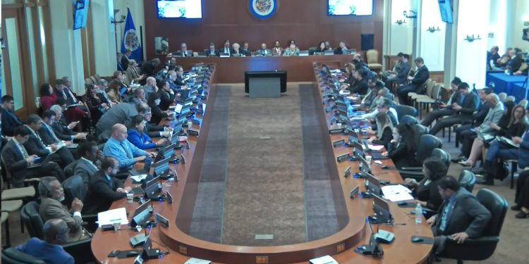 Guatemala estuvo presente en una reunión extraordinaria convocada por la OEA ante la situación México-Ecuador. /Foto: OEA