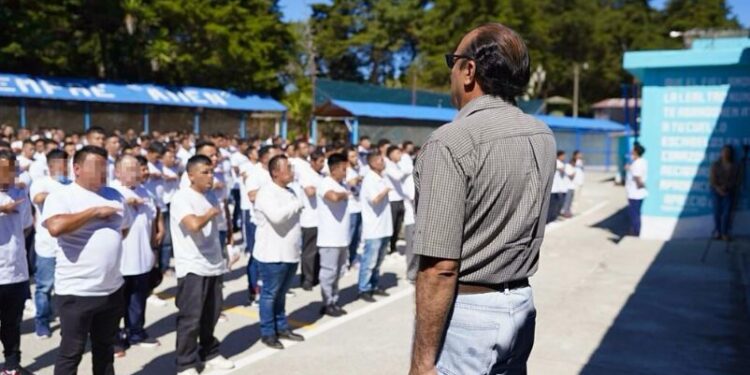 SP señala interés en alianzas público-privadas para la reinserción social de reos