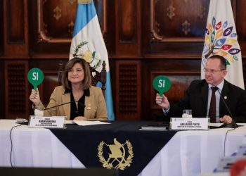 Karin Herrera lidera reunión clave del Gabinete de Desarrollo Social