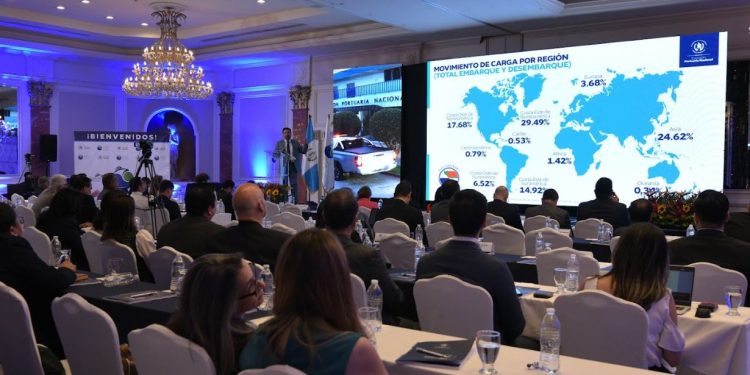 Presentación del Informe Estadístico Portuario 2023. /Foto: Alejandro García