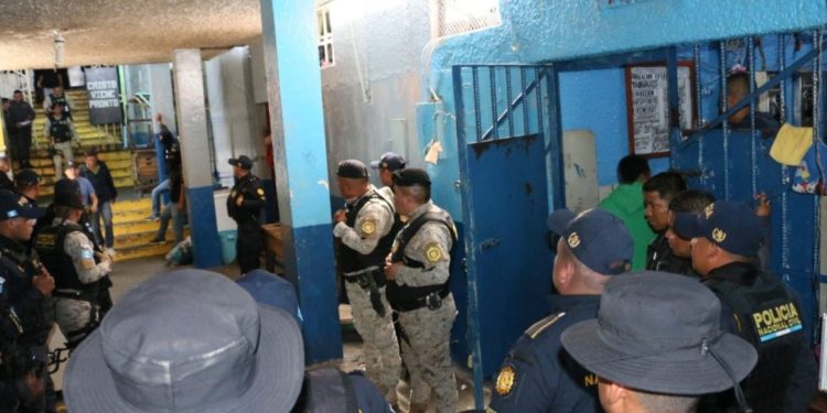 SP busca bloquear señales telefónicas en cárceles