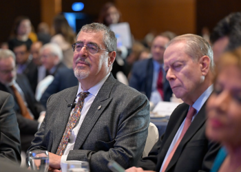 Presidente Bernardo Arévalo en evento Estado de la Nación. / Foto: Álvaro Interiano.