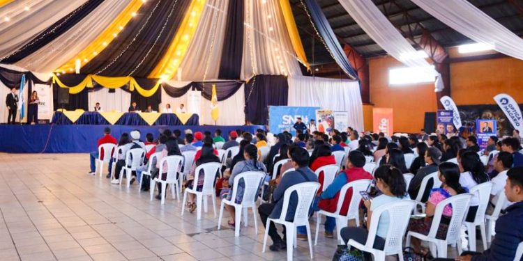 Feria de Empleo Nacional se realizó con éxito en la cabecera departamental de Quiché
