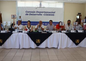 Desarrollan reunión ordinaria del Codede de Petén