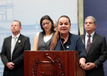 Suspensión de clases por incendios continuará hasta nuevo aviso