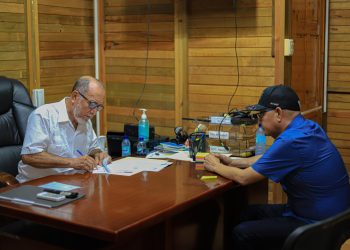 Firman convenios para la ejecución de proyectos en Izabal