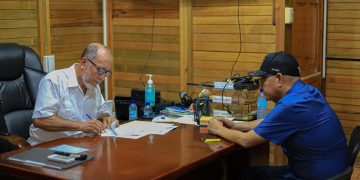 Firman convenios para la ejecución de proyectos en Izabal