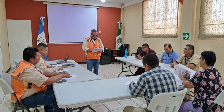 Convocan a reunión de la DDRISS de Santa Rosa para fortalecer acciones contra el dengue