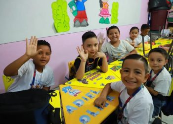 Autoridades informaron sobre la suspensión de actividades al aire libre en escuelas para este 23 de mayo. /Foto: Mineduc.