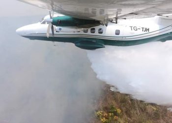 Reportan 32 horas de vuelo para el control de incendios en Petén
