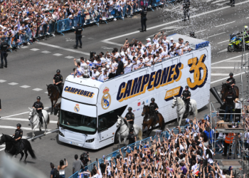 El Real Madrid celebra el título de Liga y promete ganar la Champions
