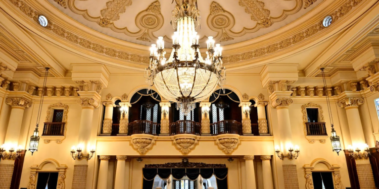 Disfruta esta noche del tour guiado por el Palacio Nacional