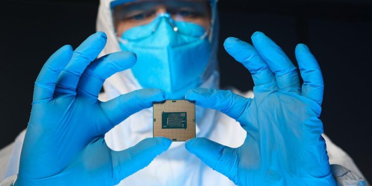 Desarrollan silicio de alta pureza. / Foto: Yahoo Finanzas.