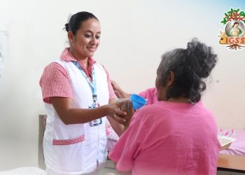 Hoy se conmemora el Día del Auxiliar de Enfermería en Guatemala