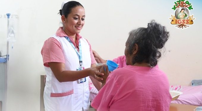 Hoy se conmemora el Día del Auxiliar de Enfermería en Guatemala