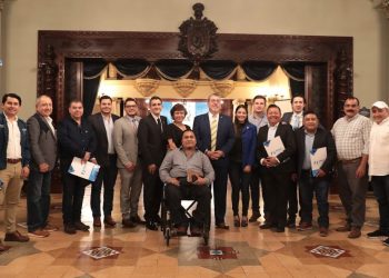 El presidente Arévalo se reunió con alcaldes del departamento de Guatemala. / Foto: Alejandro García.