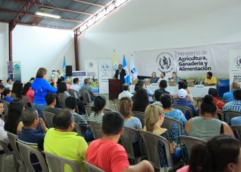 MAGA entrega semillas y brindará apoyo técnico a caficultores de El Progreso