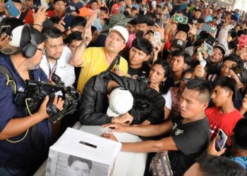 El cuerpo de Farruko Pop fue sepultado el lunes por la tarde en una aldea de Izabal.