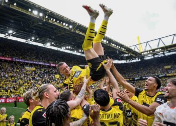 Marco Reus se despide del Borussia Dortmund con goleada al Darmstadt