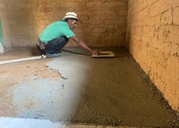 Mano a mano contempla el mejoramiento en la infraestructura del hogar. /Foto: Mides