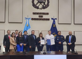 Gobierno y CIEN firman acuerdo para recolección de datos sobre seguridad en Guatemala