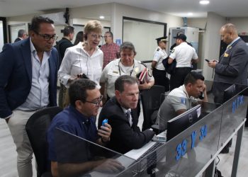 Modernizan sistema de call center de la PNC. / Foto: PNC.