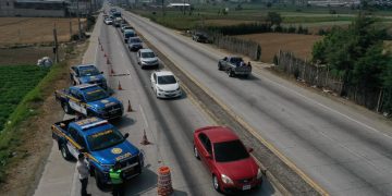 PNC instala operativos para verificar límites de velocidad en Chimaltenango